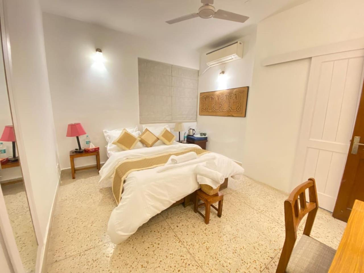 Apartment Luxury 3bhk Penthouse New Delhi