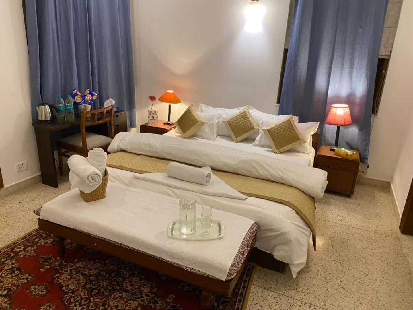 Luxury 3bhk Penthouse Apartment New Delhi