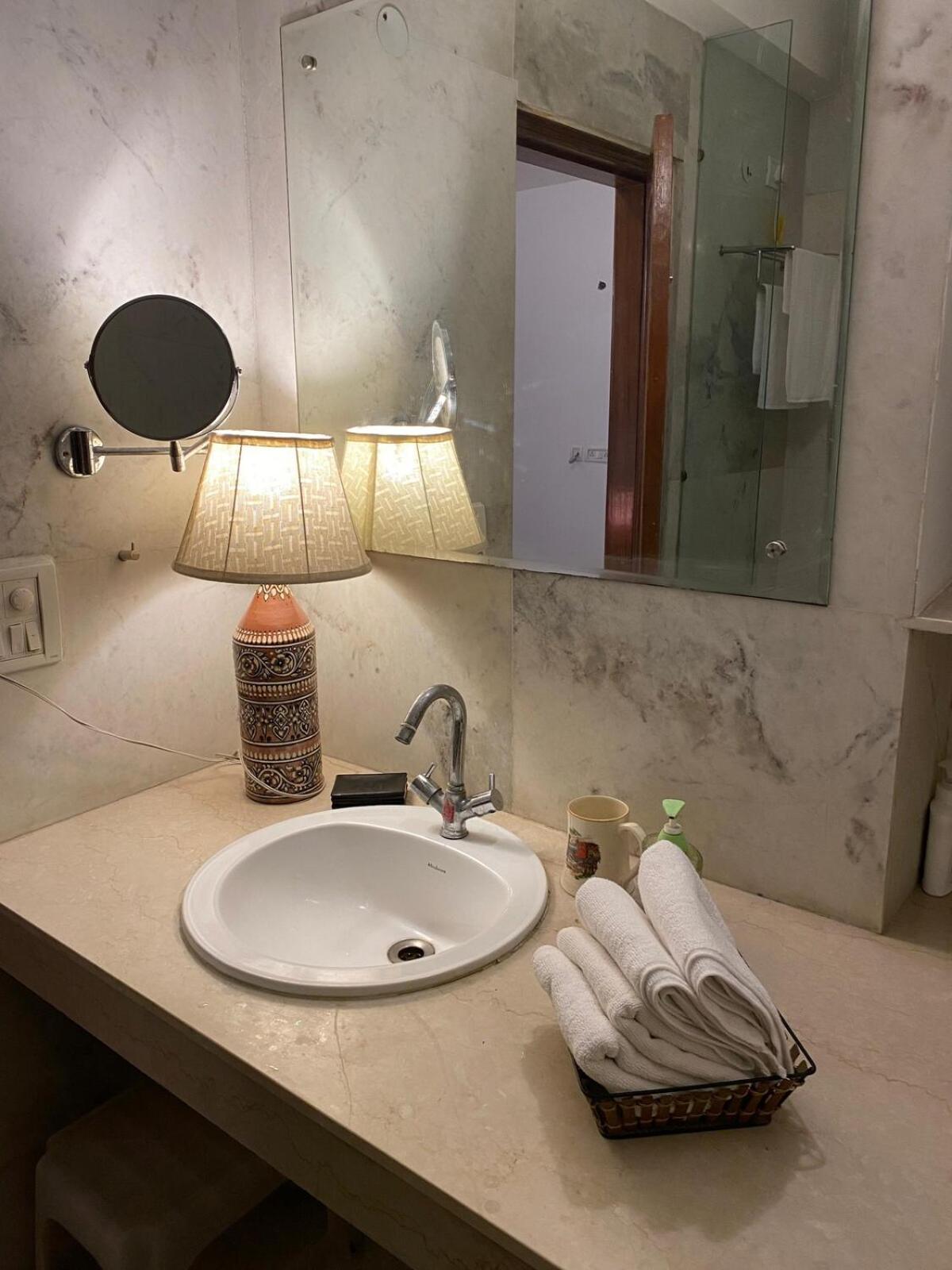 Apartment Luxury 3bhk Penthouse New Delhi